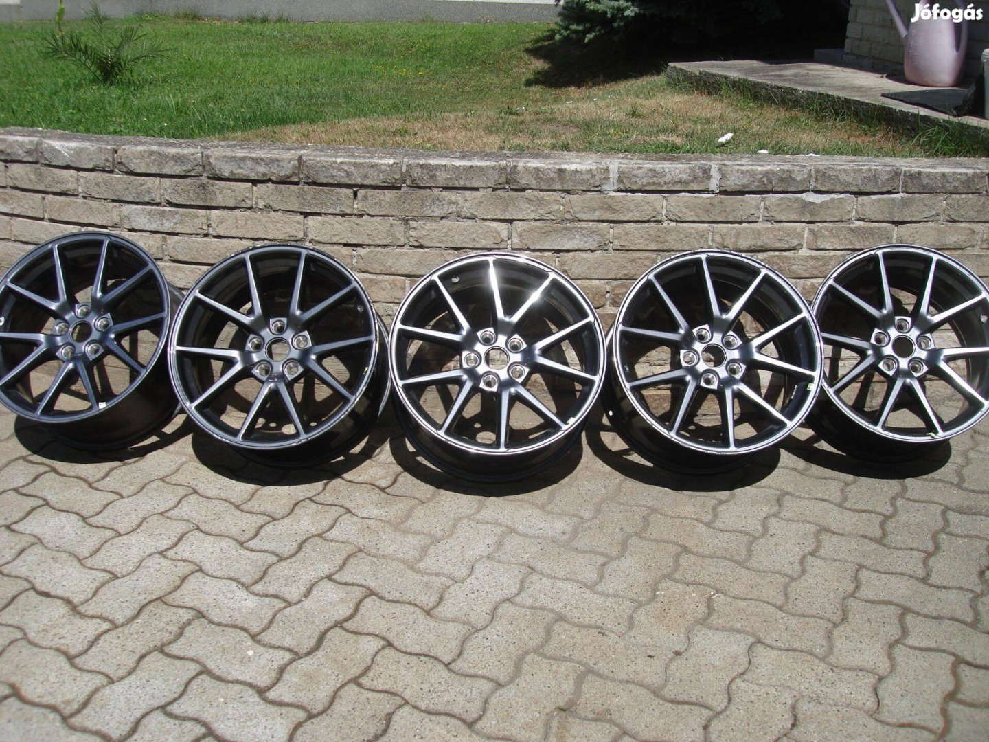 Tesla Model 3 18-as Alukerék 1044261-00-A 18X8,5Jx ET40