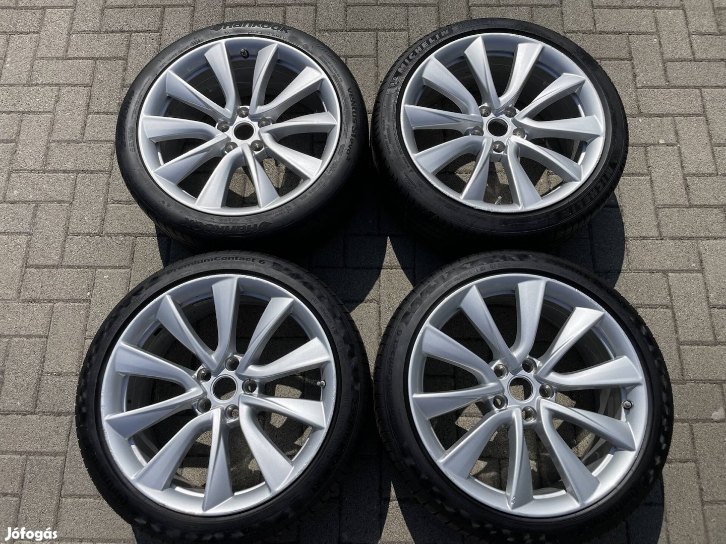 Tesla Model 3 19" Sport nyári alufelni szett Eladó!