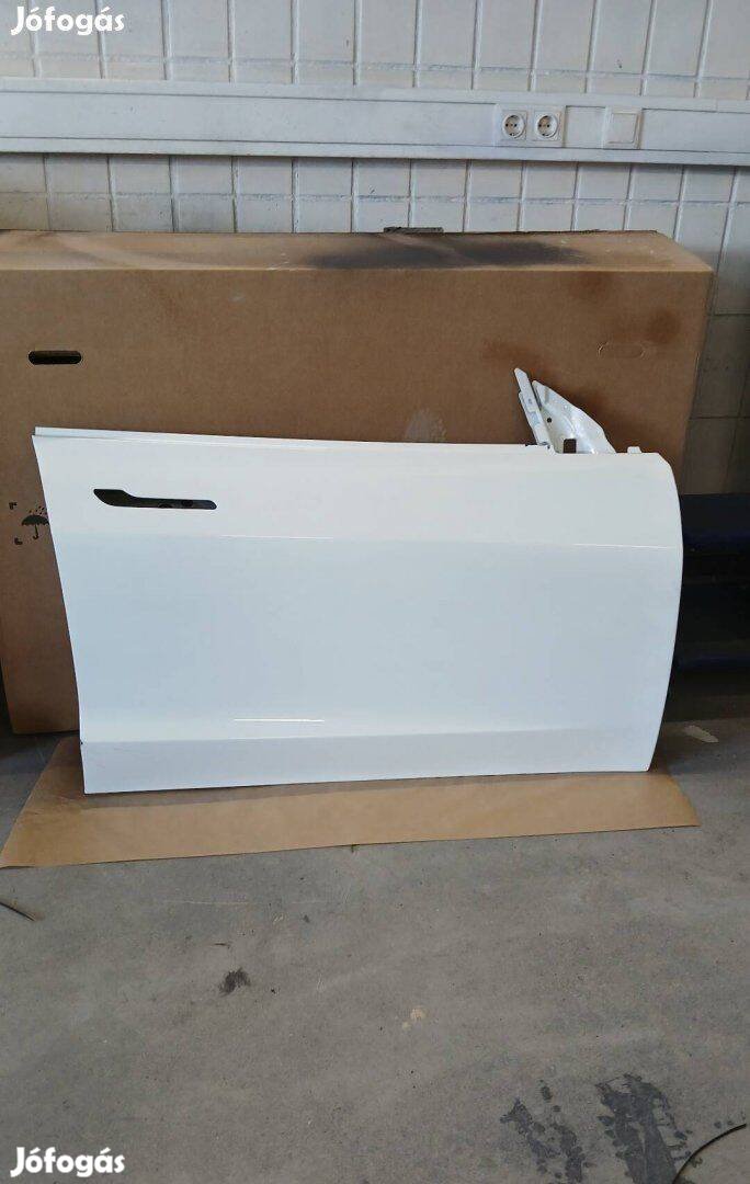 Tesla Model 3 2022 jobb első ajtó