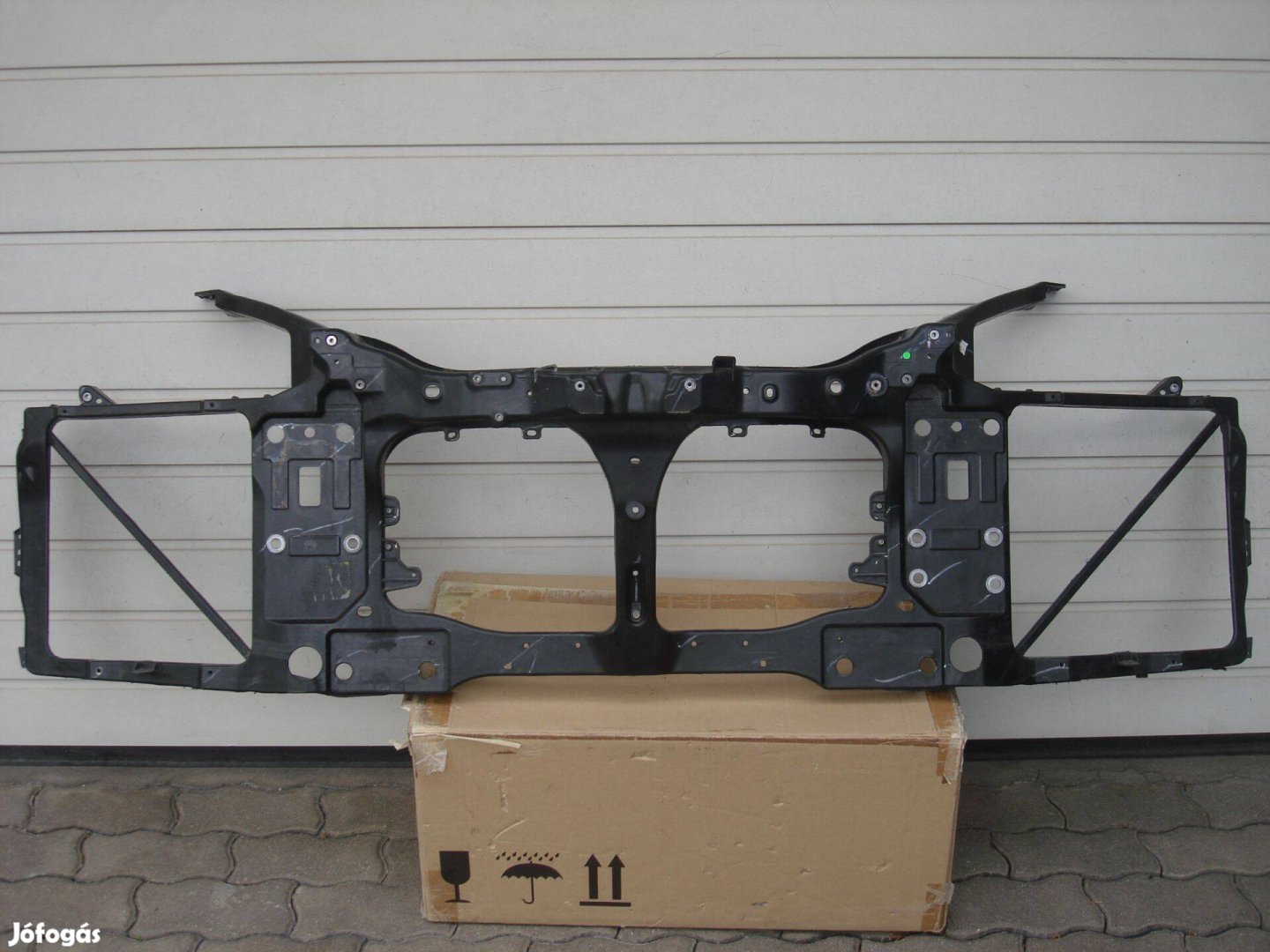 Tesla Model 3 Facelift Homlokfal 1061950-00-F 2016-tól