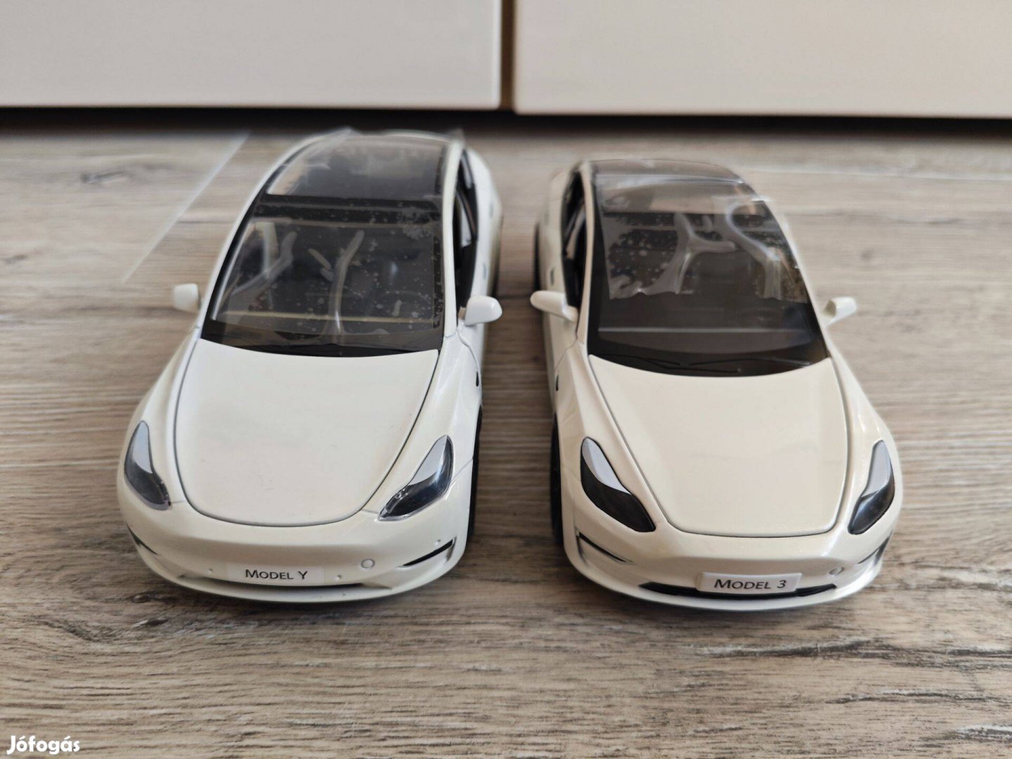 Tesla Model 3 Model Y kisautó 1:24