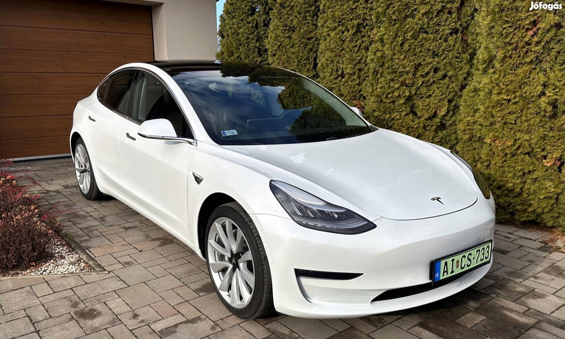 Tesla Model 3 Standard Range Plus Aut Gyöngyház...