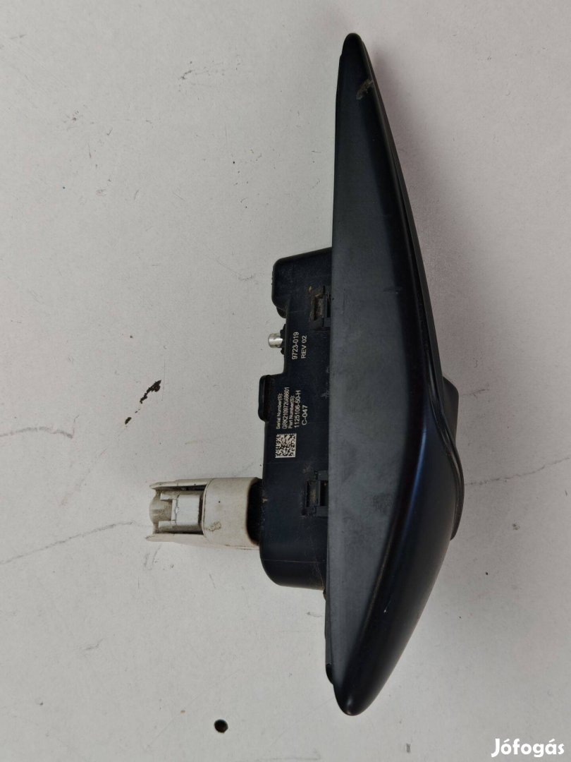 Tesla Model 3 bal első parkolókamera (használt) 1125106-50-H