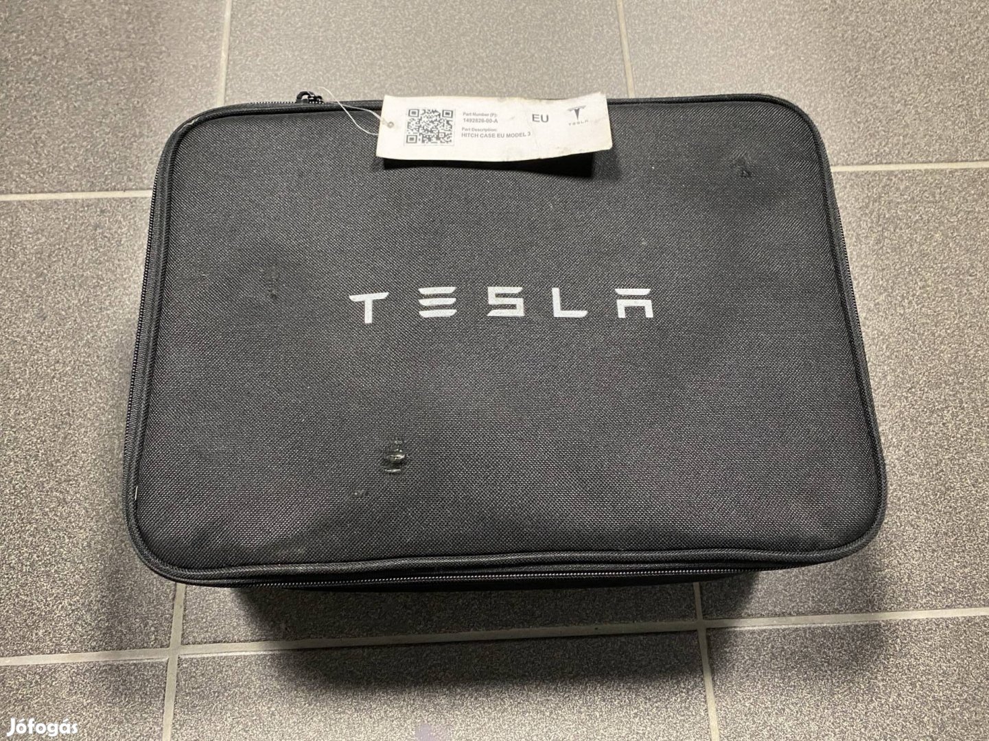 Tesla Model 3 vonóhorog fej