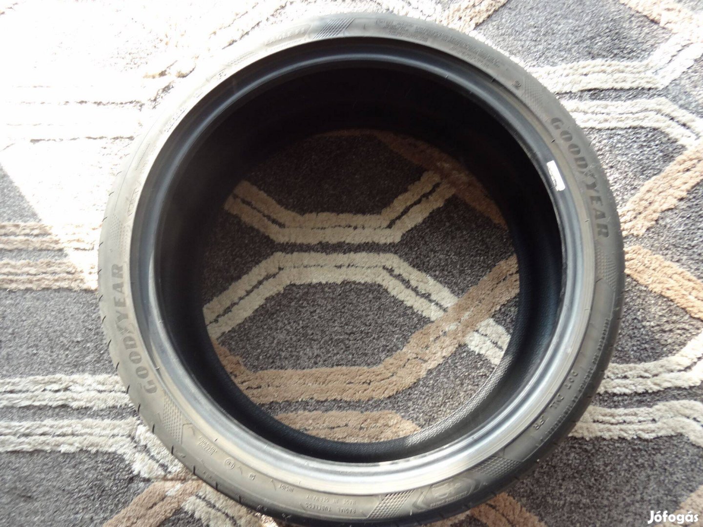 Tesla Model S Plaid 265/35R21 Goodyear nyári gumi pár