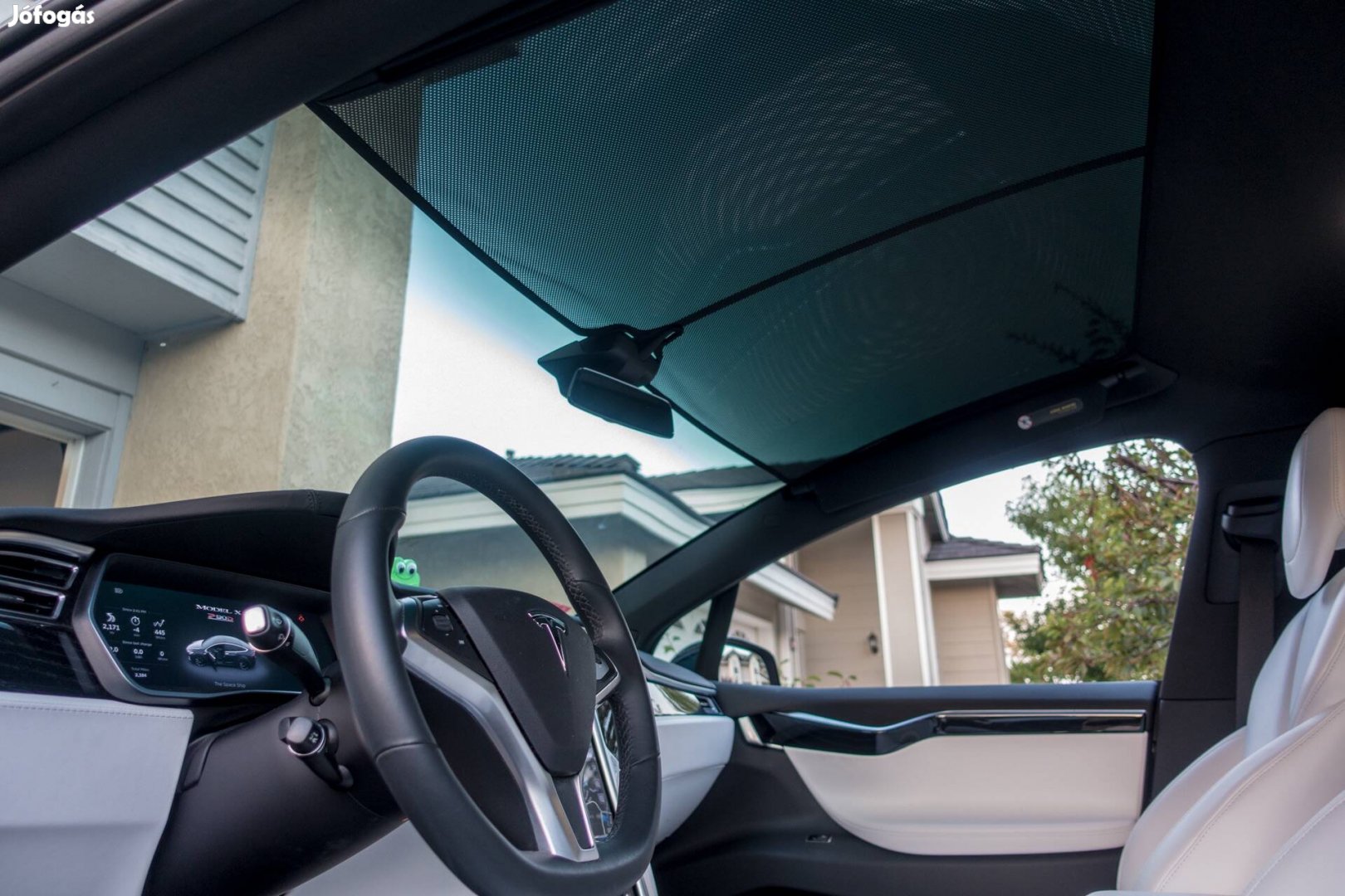 Tesla Model X gyári szélvédő napellenző árnyékoló