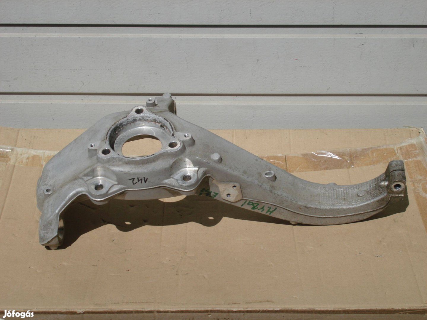 Tesla Model Y Bal első Csonkállvány L1188311-00-F 2020-tól
