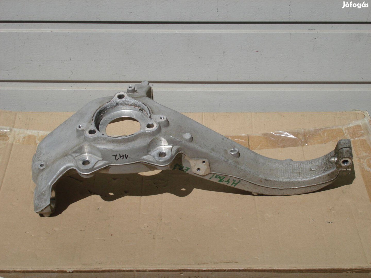 Tesla Model Y Bal első Csonkállvány L1188311-00-F 2020-tól