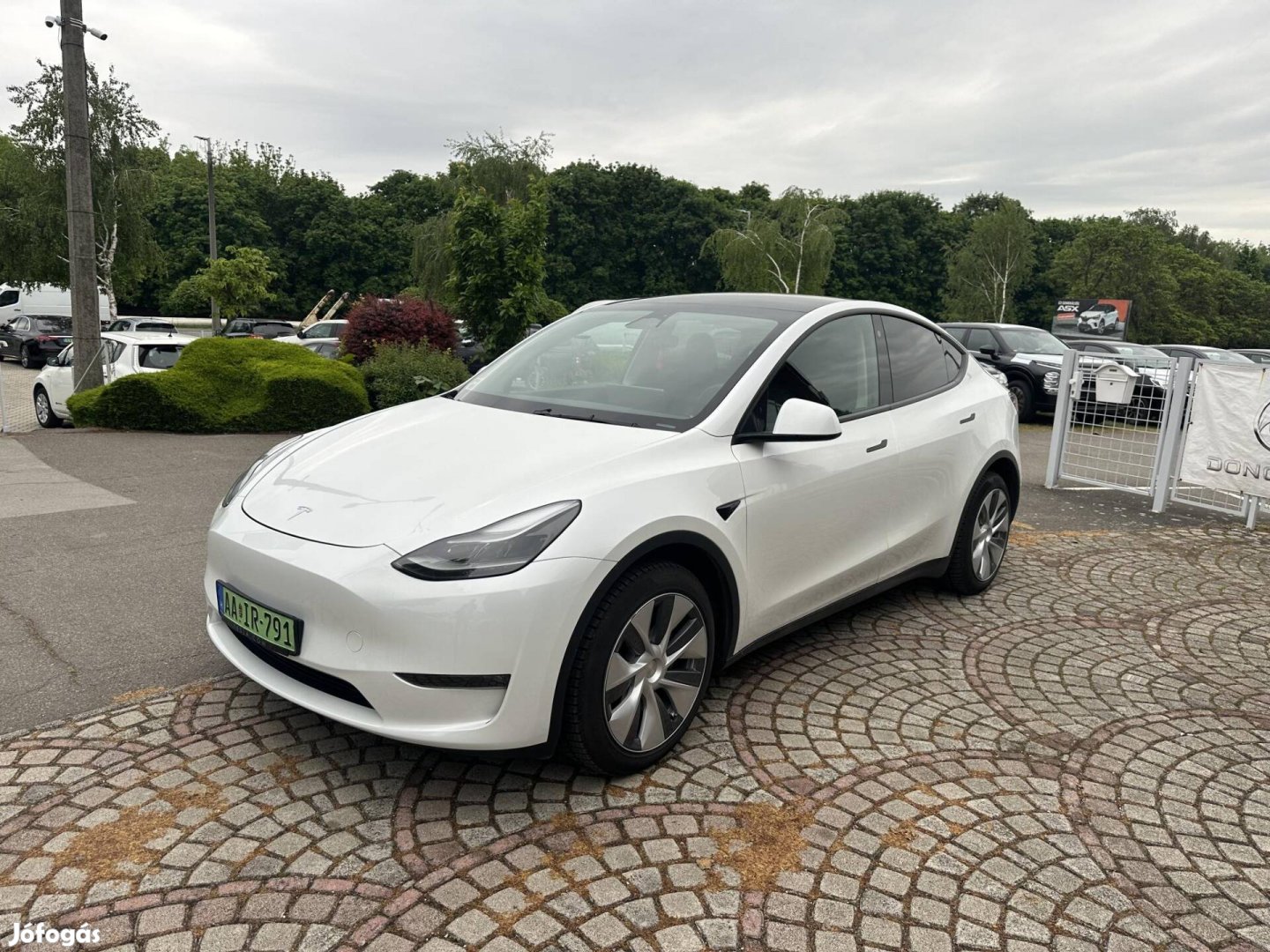 Tesla Model Y Long Range AWD (Automata) Magyaro...