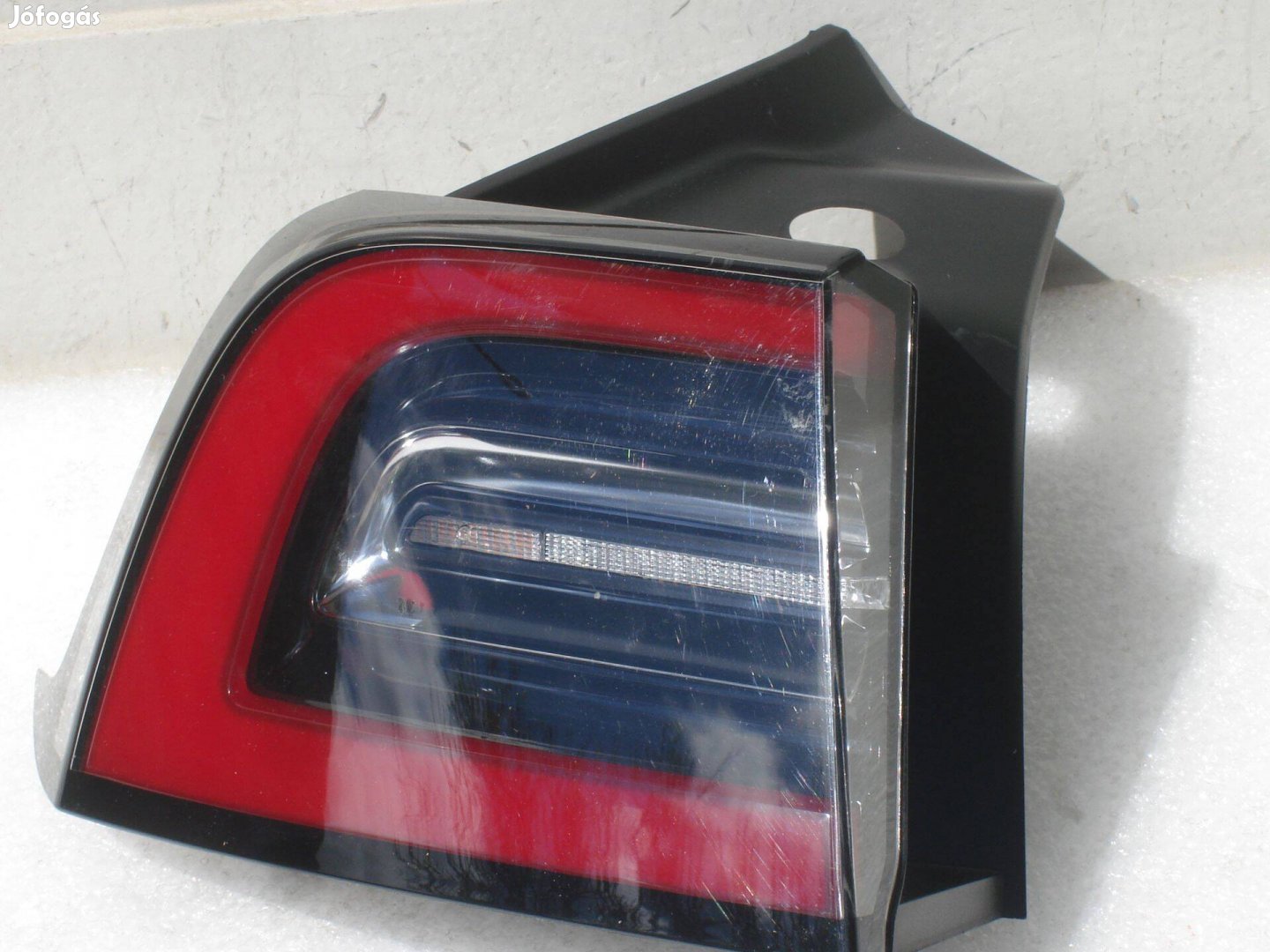 Tesla Model Y Model 3 Bal hátsó Led Lámpa 2020-tól