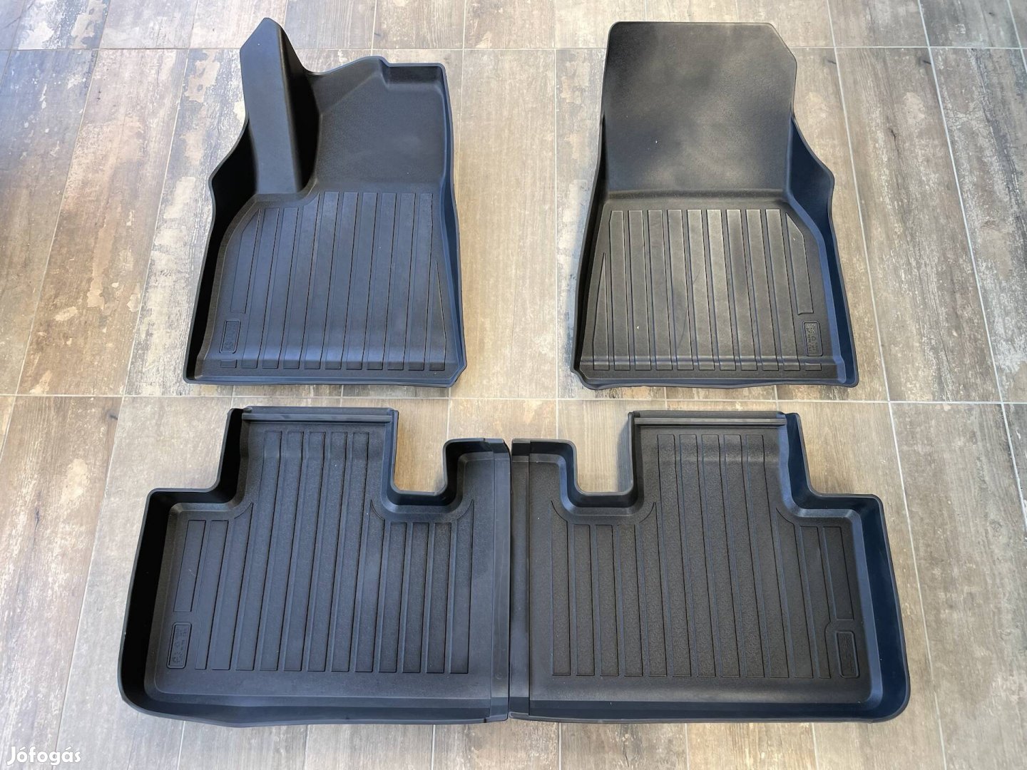 Tesla Model Y négyévszakos szőnyeg szett Eladó!