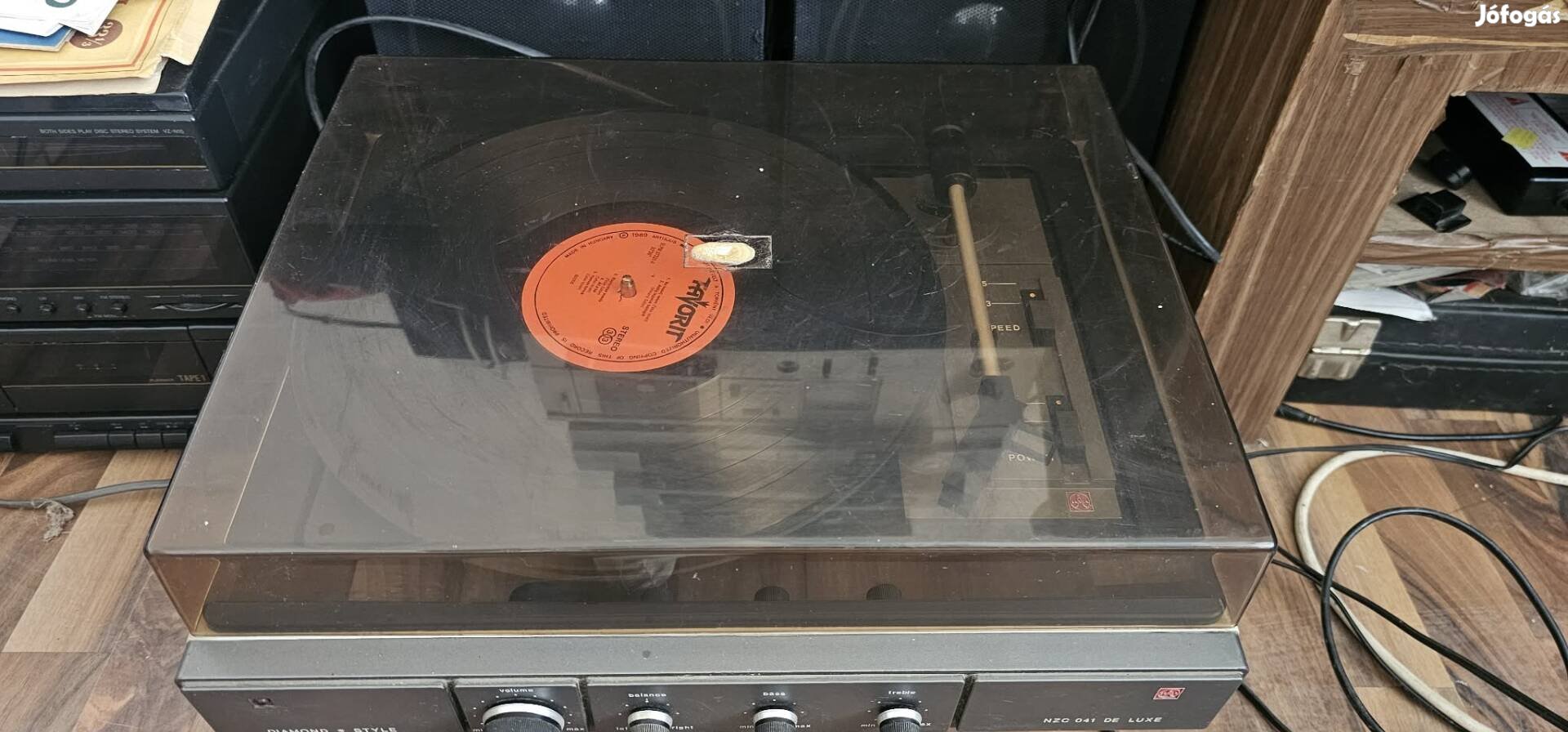 Tesla Nzc 041 De Luxe sztereó lemezjátszó