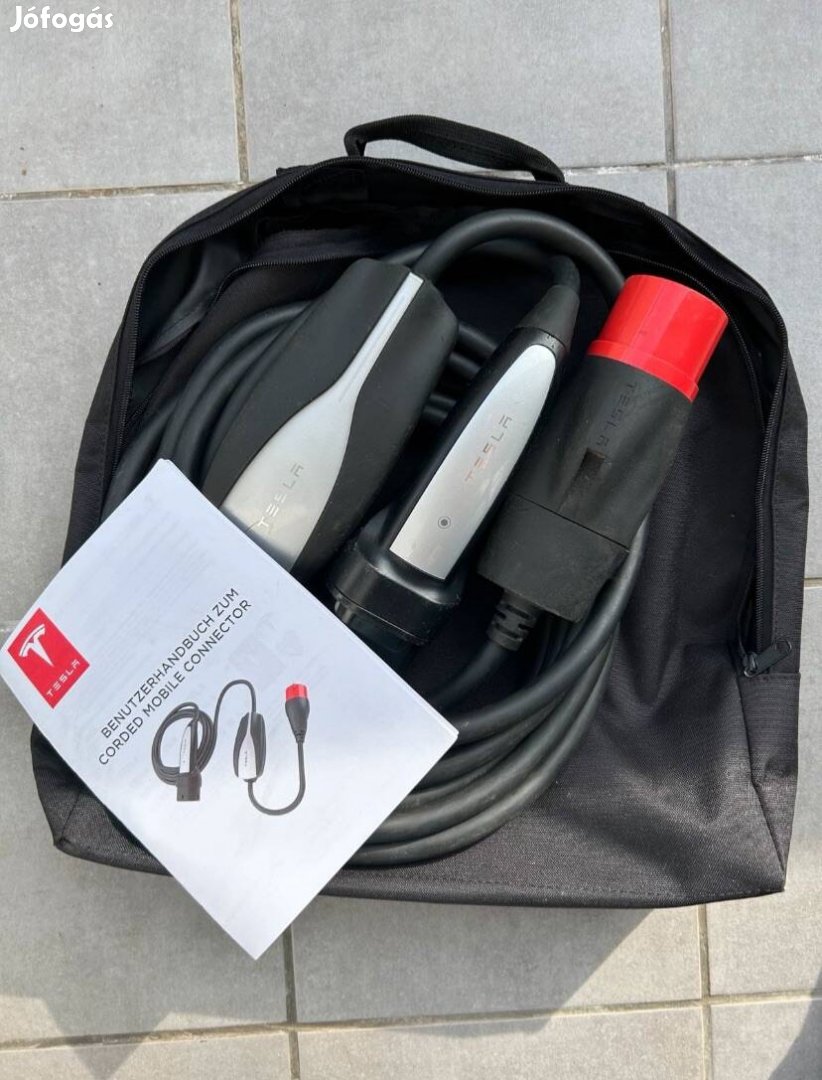 Tesla UMC 1 Töltö mobil Falitöltö 11KW ig