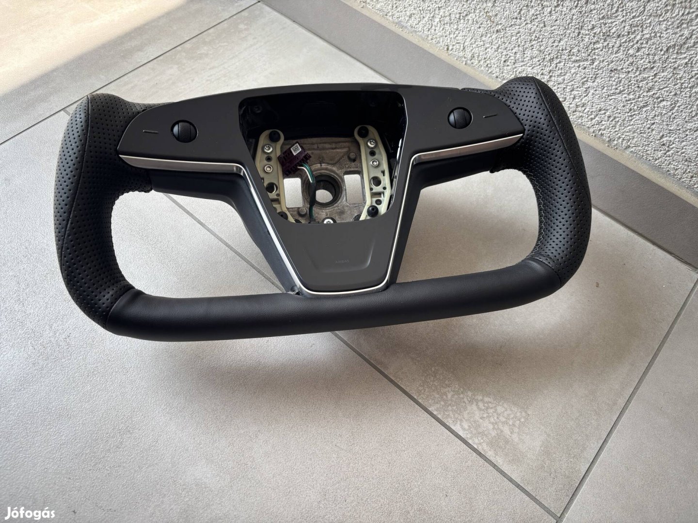 Tesla Yoke kormány 1622612-00-G
