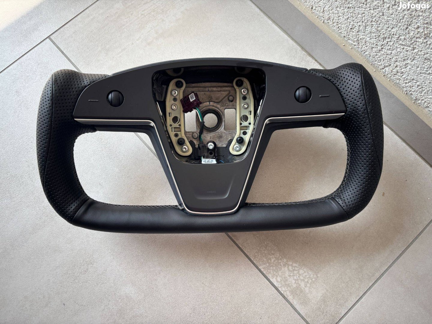 Tesla Yoke kormány multikormány 1622612-00-G