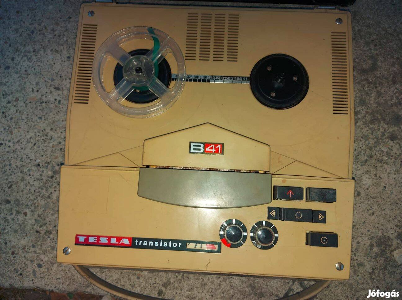 Tesla b41 szalagos