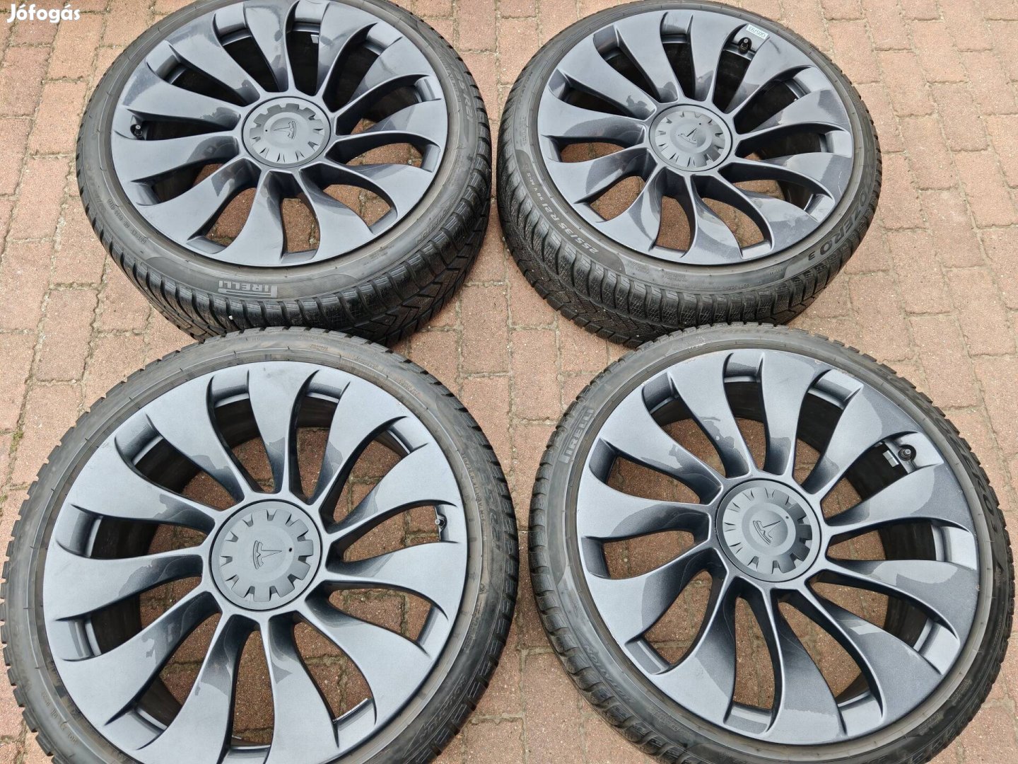 Tesla gyári 21col alufelni