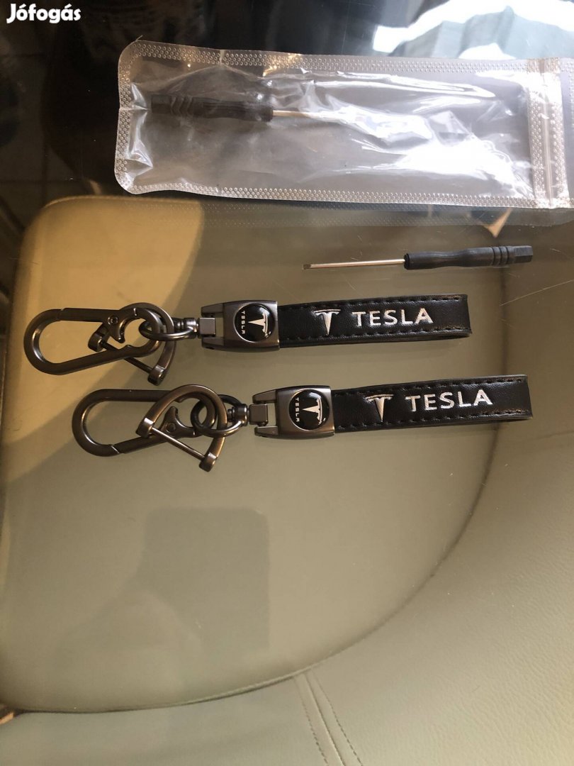 Tesla kulcstartó 