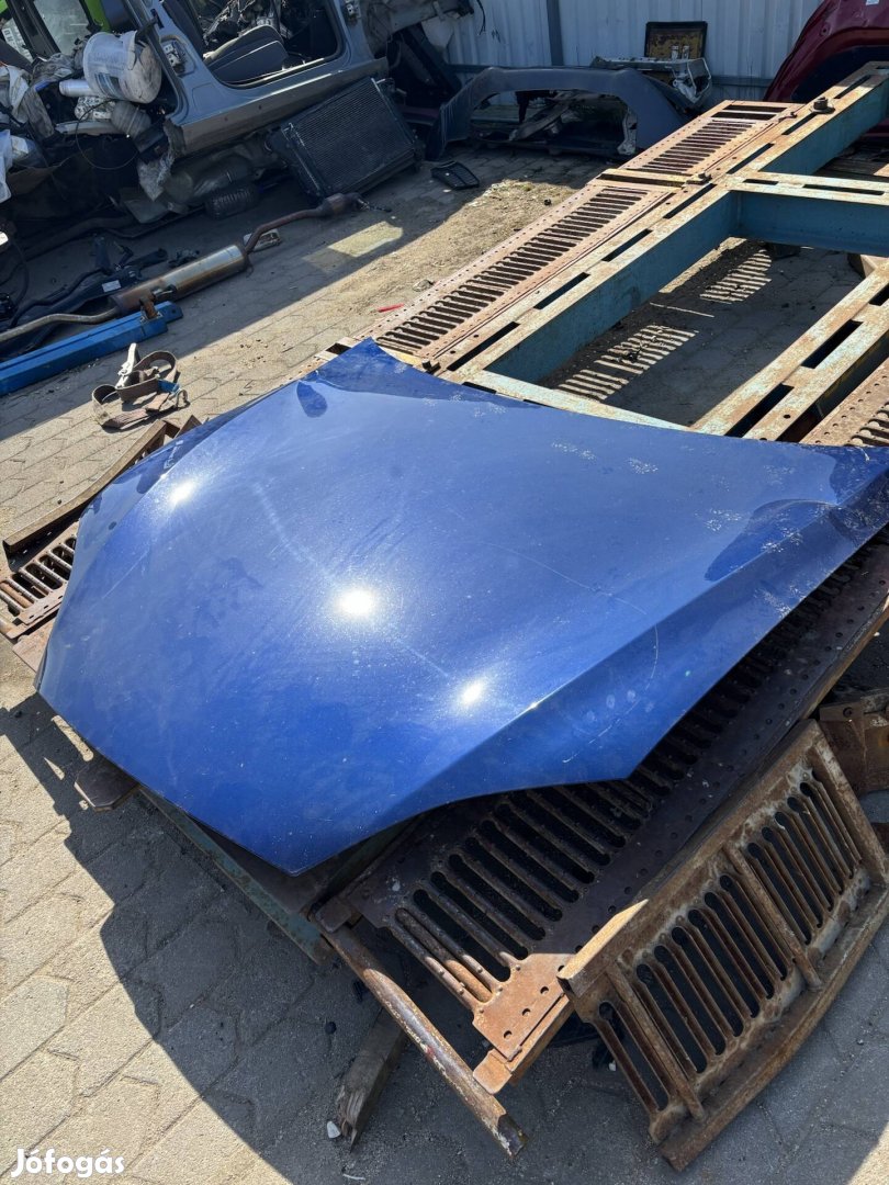 Tesla model s motorháztető