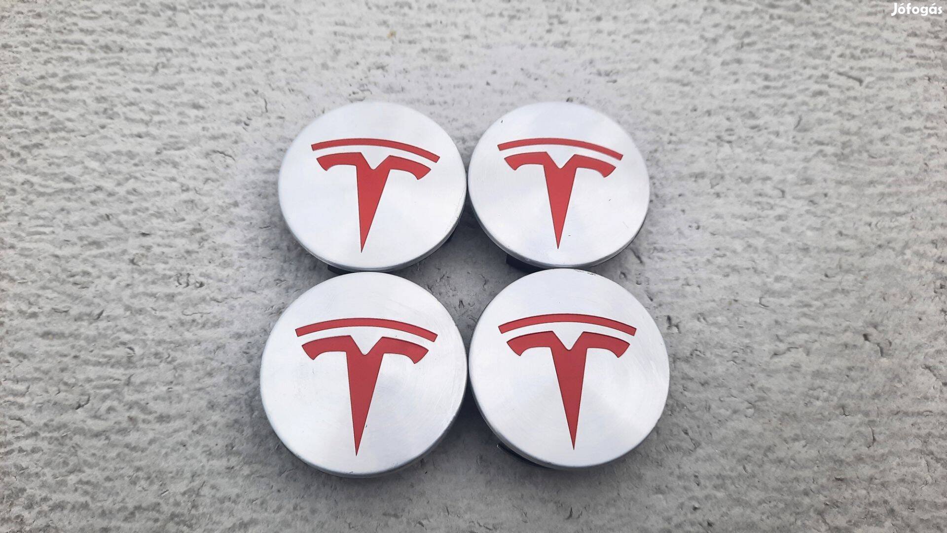 Tesla új felni díszkupak közép felnikupak kerékagy kupak 56mm
