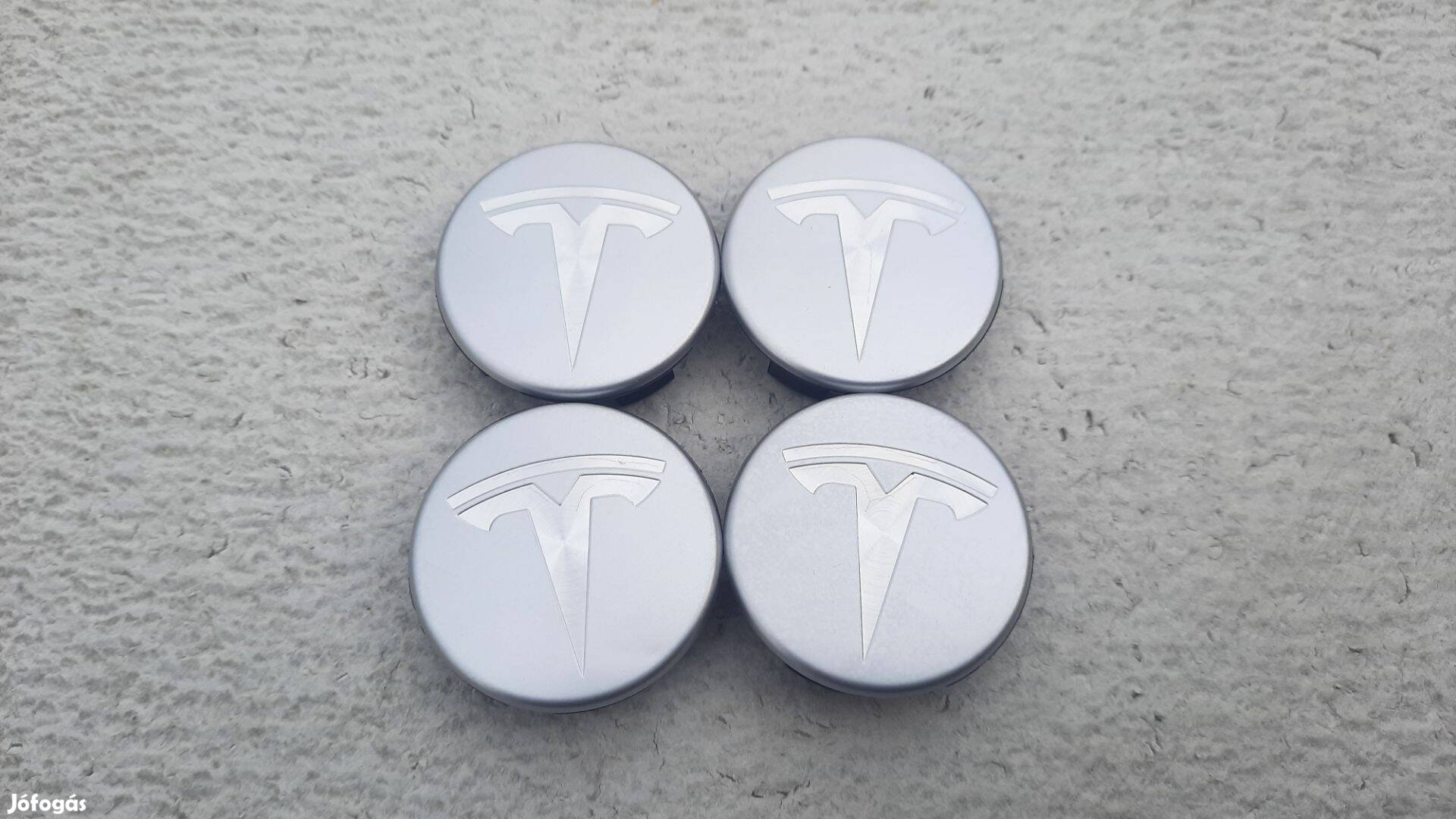 Tesla új felni díszkupak közép felnikupak kerékagy kupak 56mm