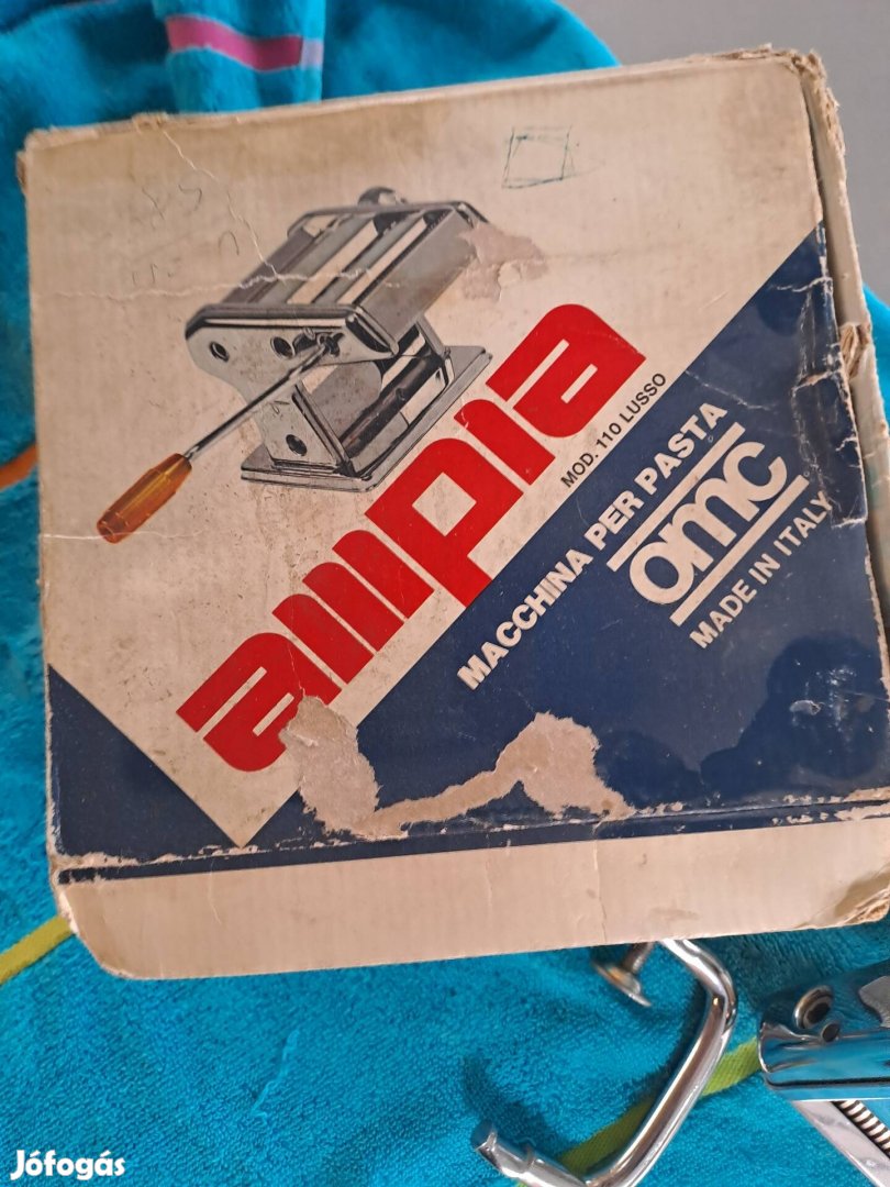 Tésztakészitő kézi