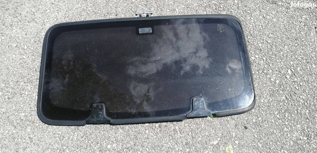 Tetőablak napfénytető, mechanikus felhajtós nyitással