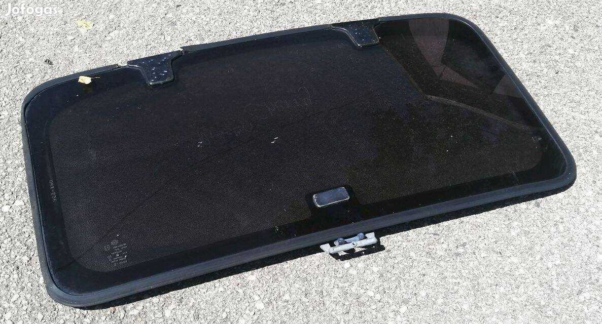 Tetőablak napfénytető, mechanikus felhajtós nyitással