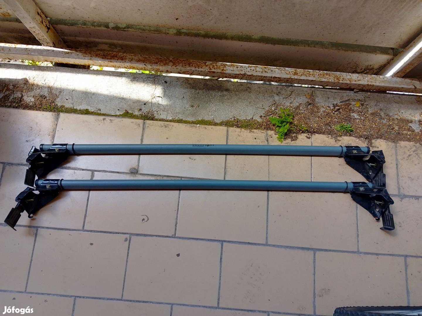Tetőcsomagtartó Ogco Suzuki-hoz, hiányos (tappancsok nélkül)