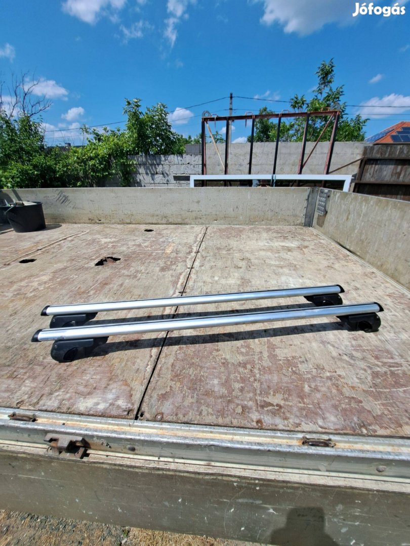 Tetőcsomagtartó jó állapotban 2 db kulccsal