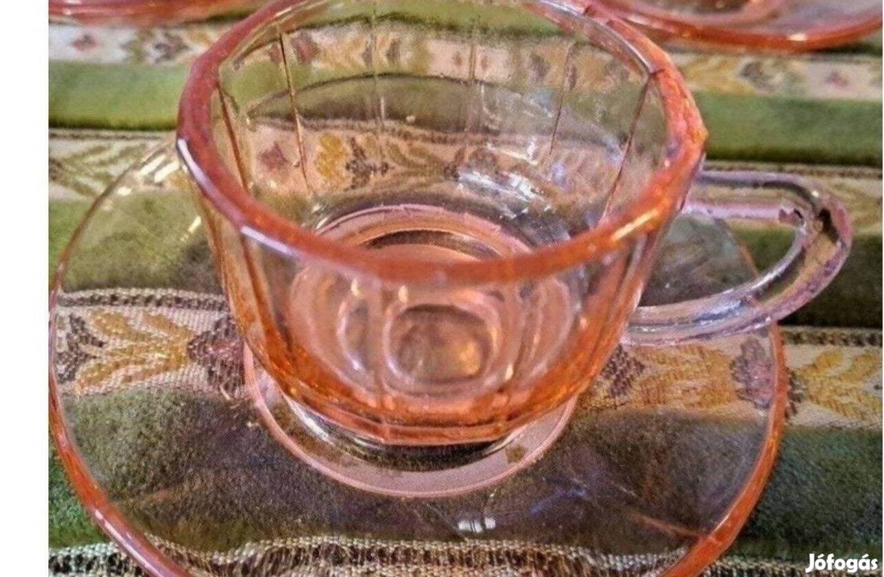 Tetszetős forma és szín kávéskészlet