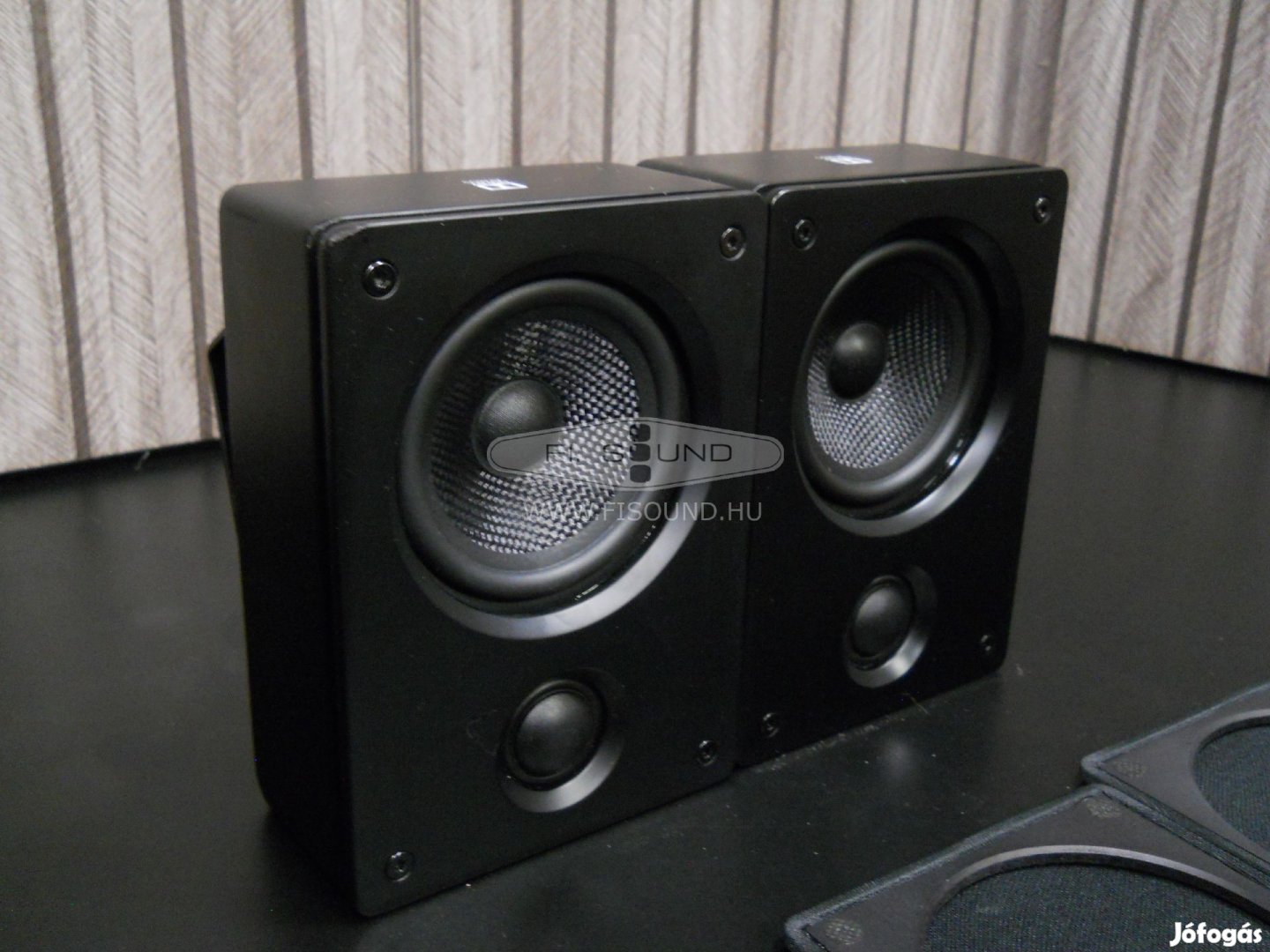 Teufel Reflekt Black , 60W,4ohm, 2 utas hangfal pár 10cm-s