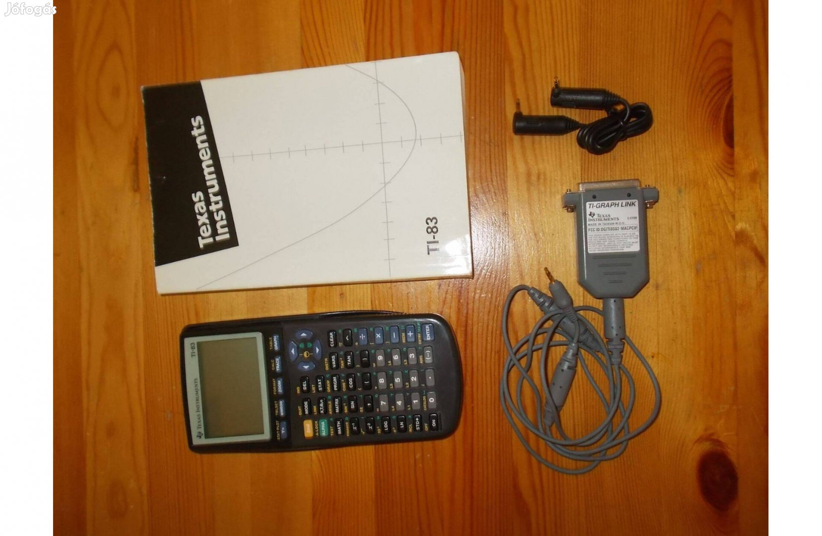 Texas Instruments TI-83 grafikus számológép kiegészítőkkel