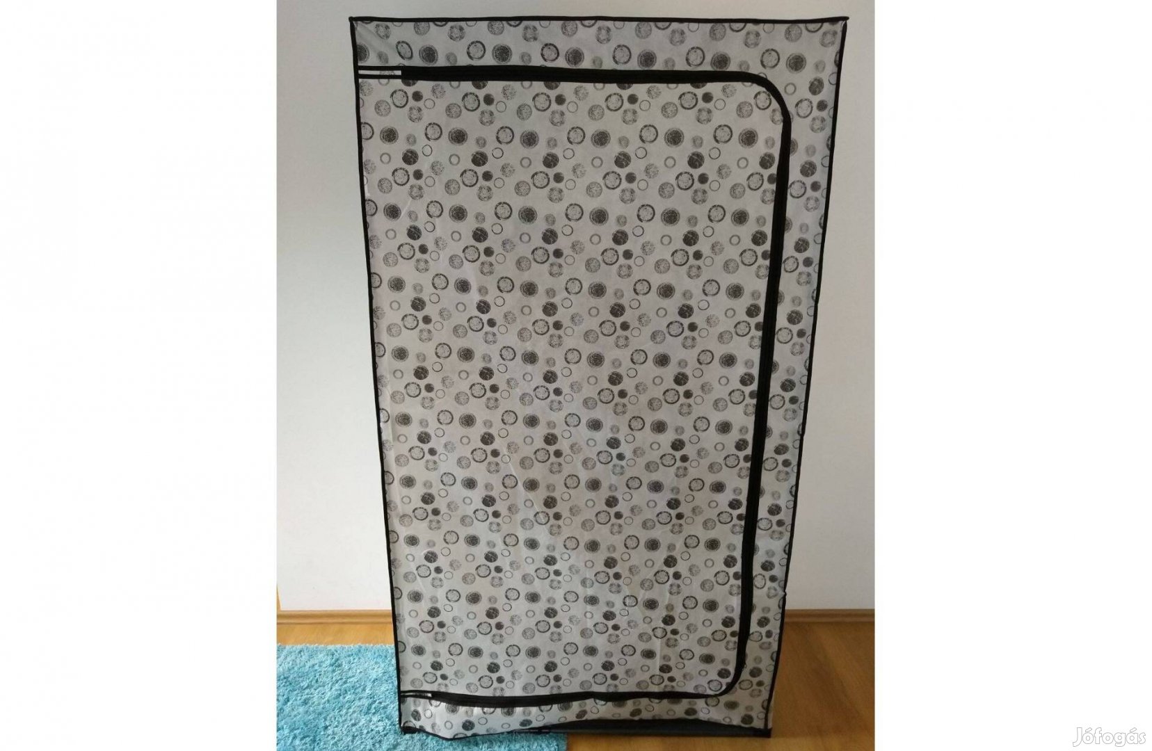 Textil ruhásszekrény, gardrób