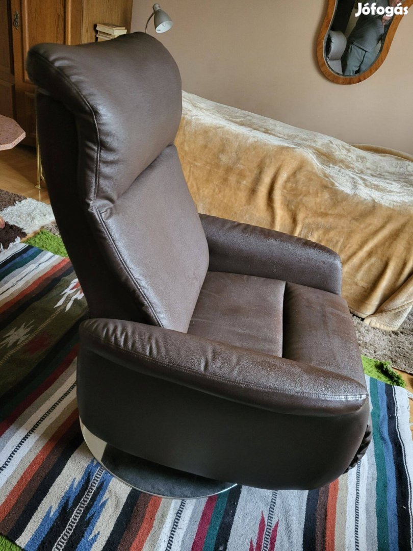 Textílbőr, forgótányéros, dönthető,használt fotel eladó