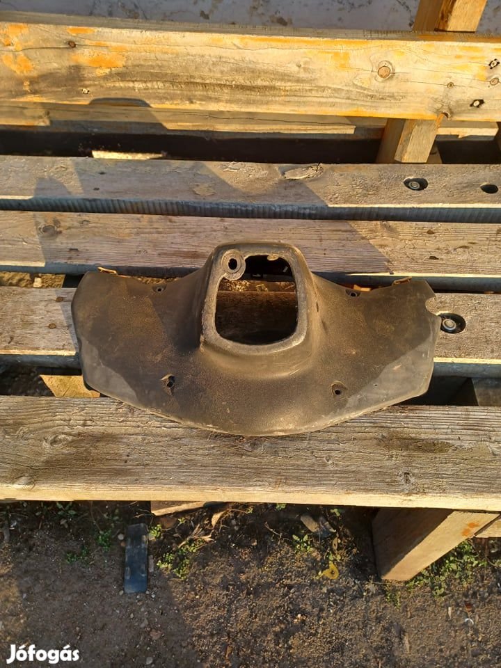 Tgb Laser kormány alsó idom  nyak idom