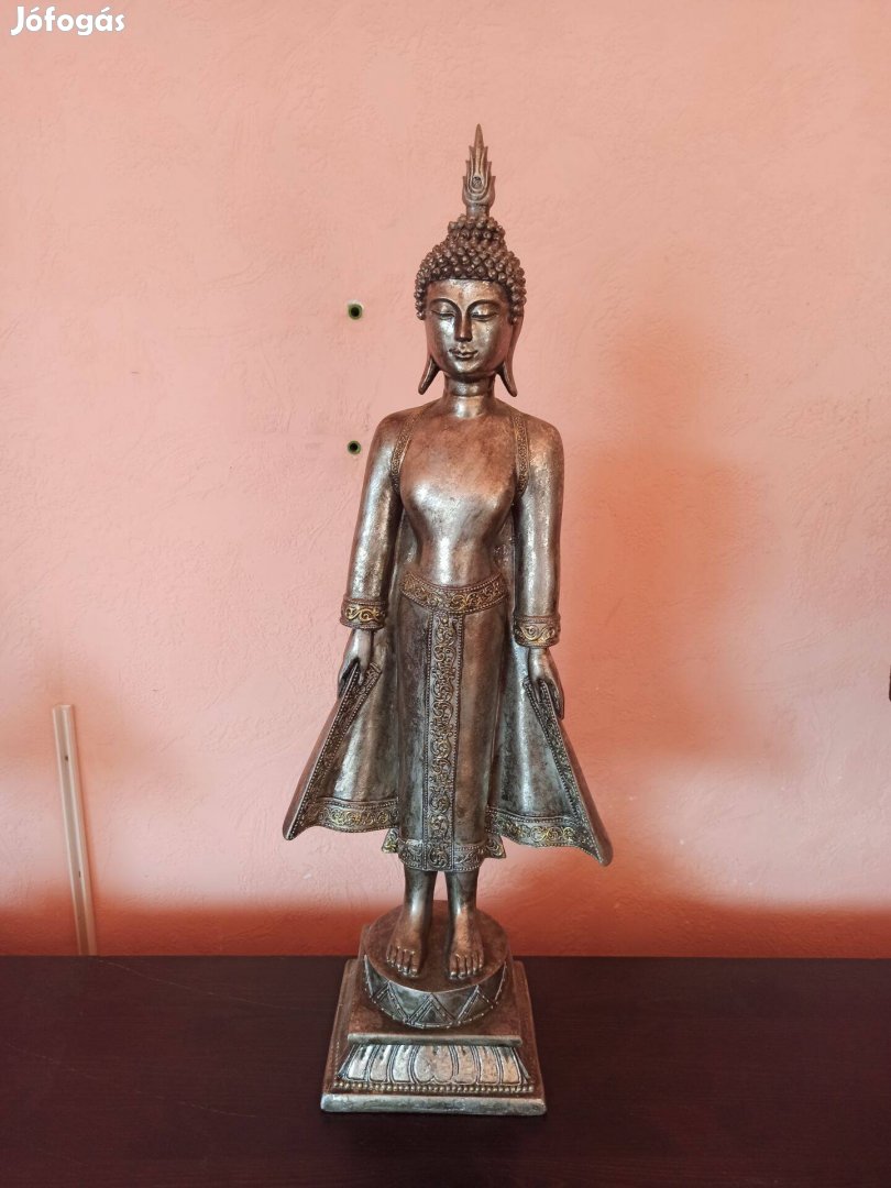 Thai stílusú, álló Buddha szobor,