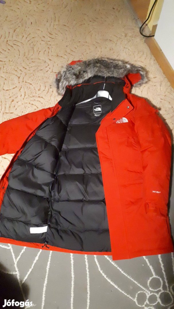 The North Face s-es dzseki kabát szép piros színű