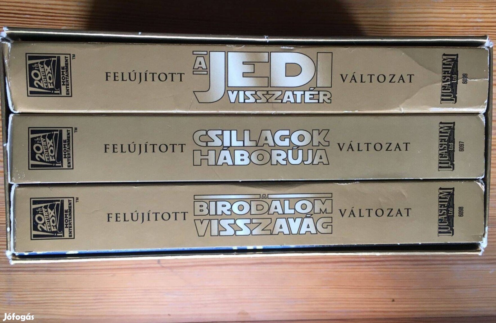 The Star Wars Trilogy felújított változatgyári műsoros VHS kazettái