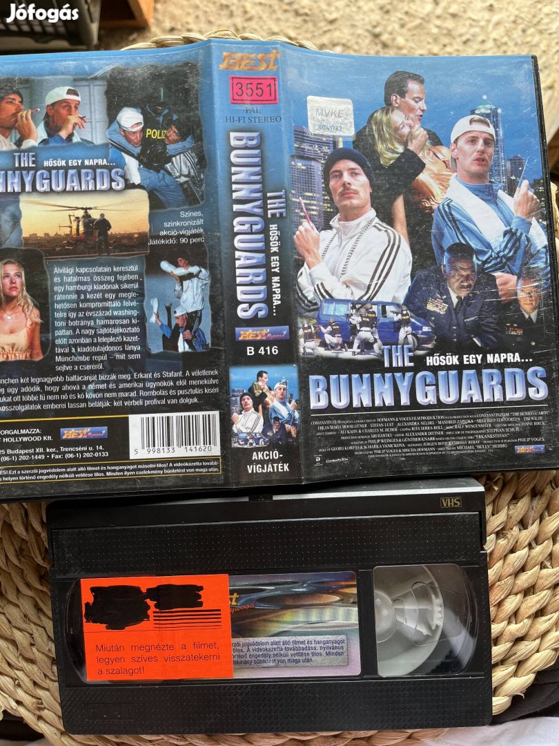 The bunnyguards hősök egy napra vhs