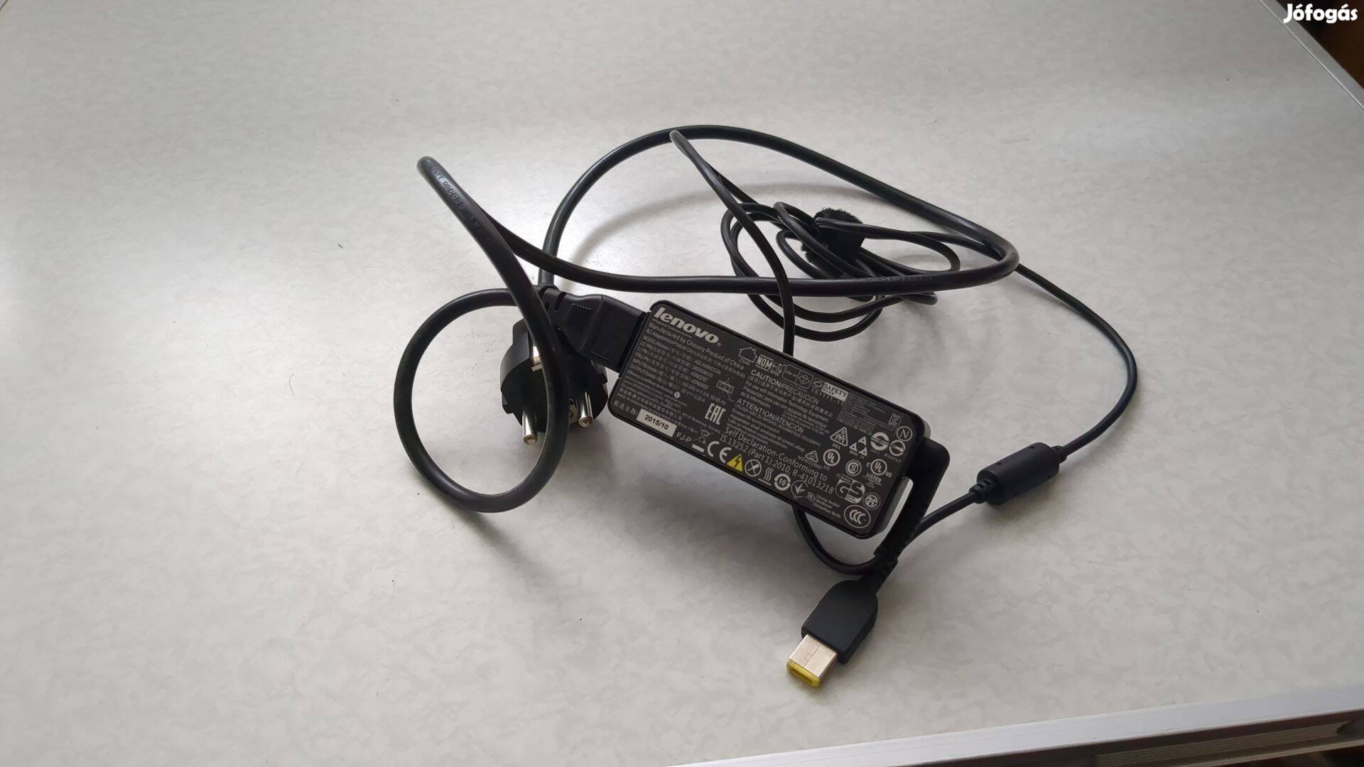 Thinkpad 65 W töltő