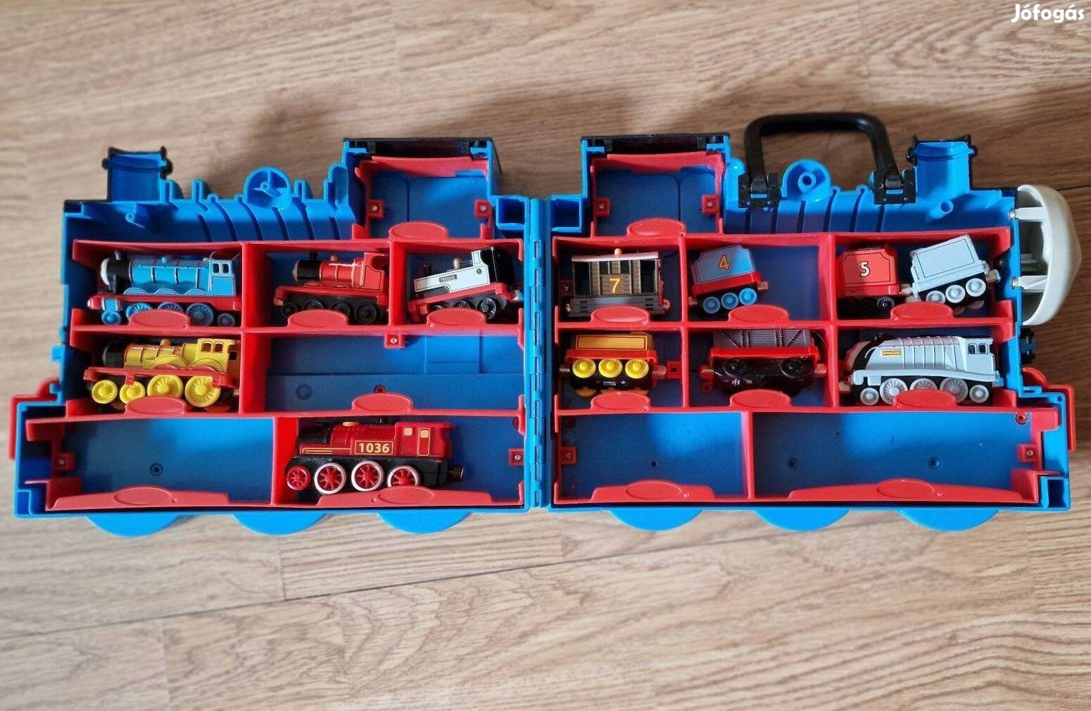 Thomas e Friends gyűjtő vonat és 12 mozdony v. kocsi (a képen)