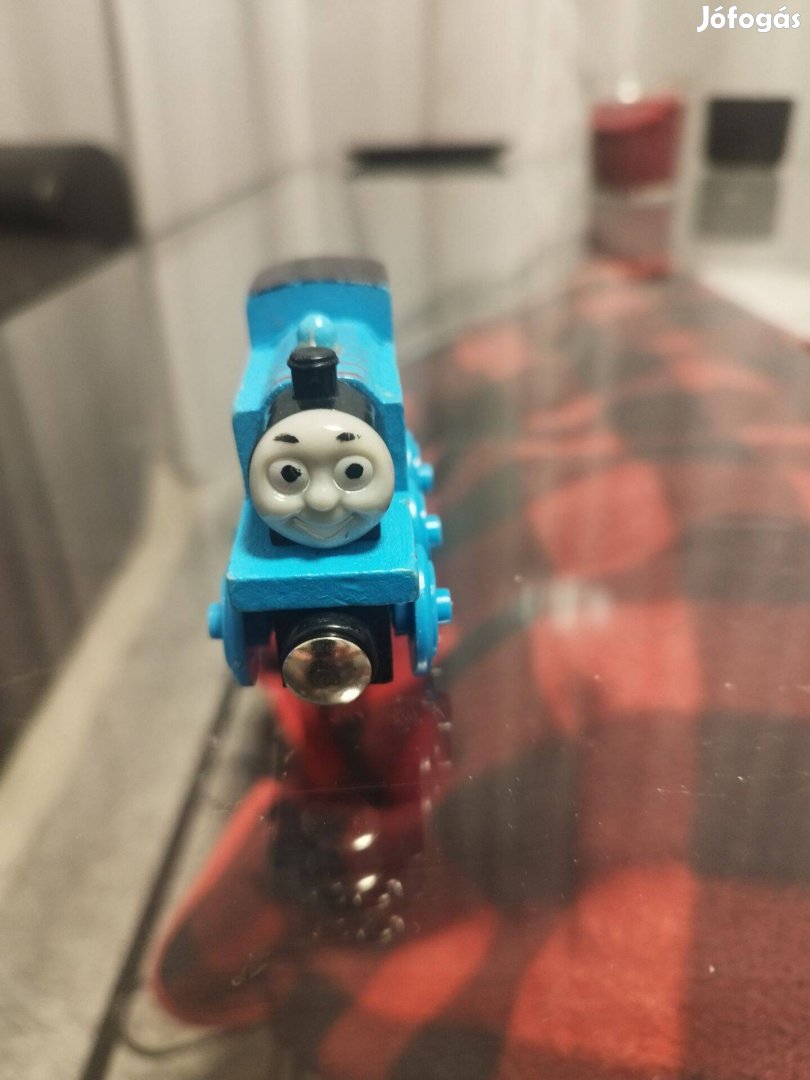 Thomas fa utángyártott Thomas és barátai