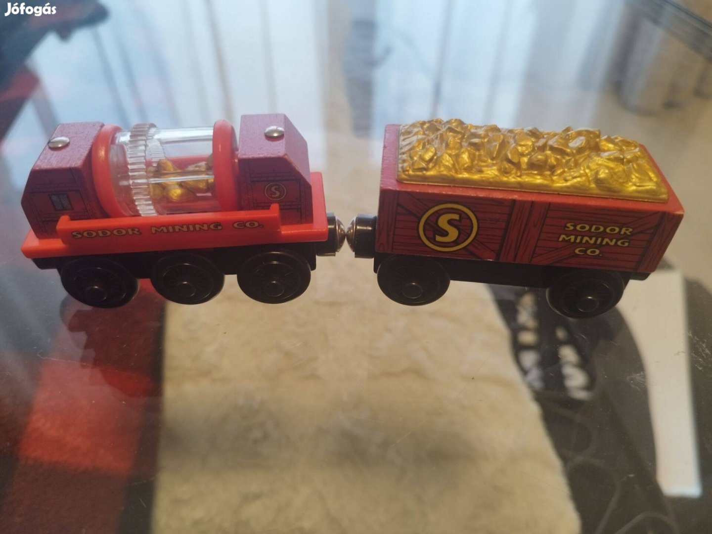 Thomas wooden railway Gold Cars eredeti