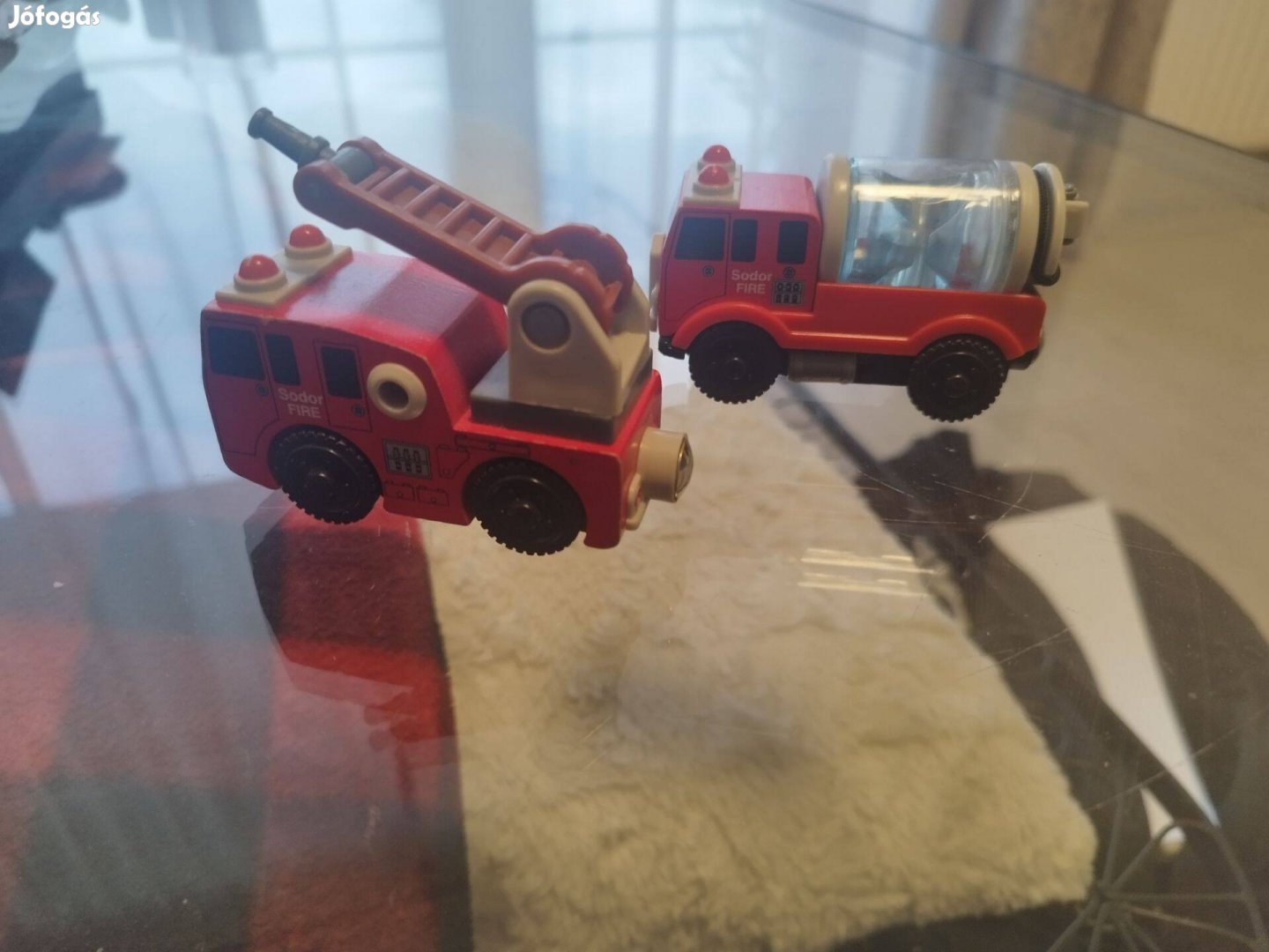 Thomas wooden railway fire engines eredeti