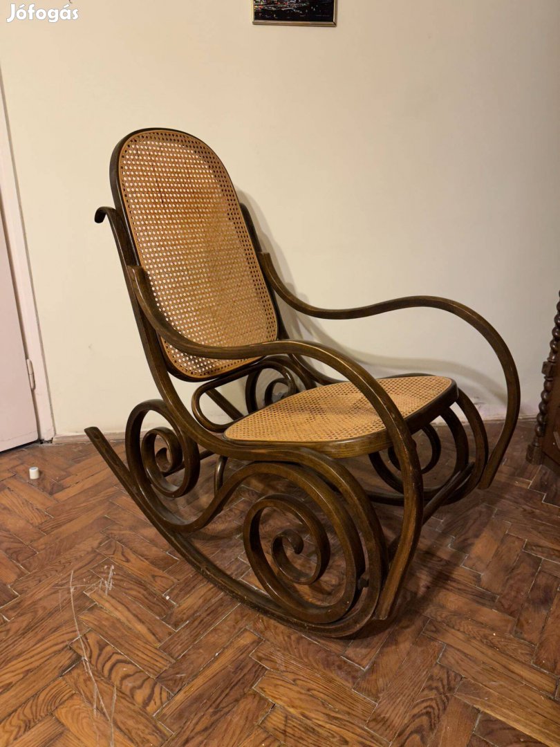 Thonet ellegű hintaszék eladó