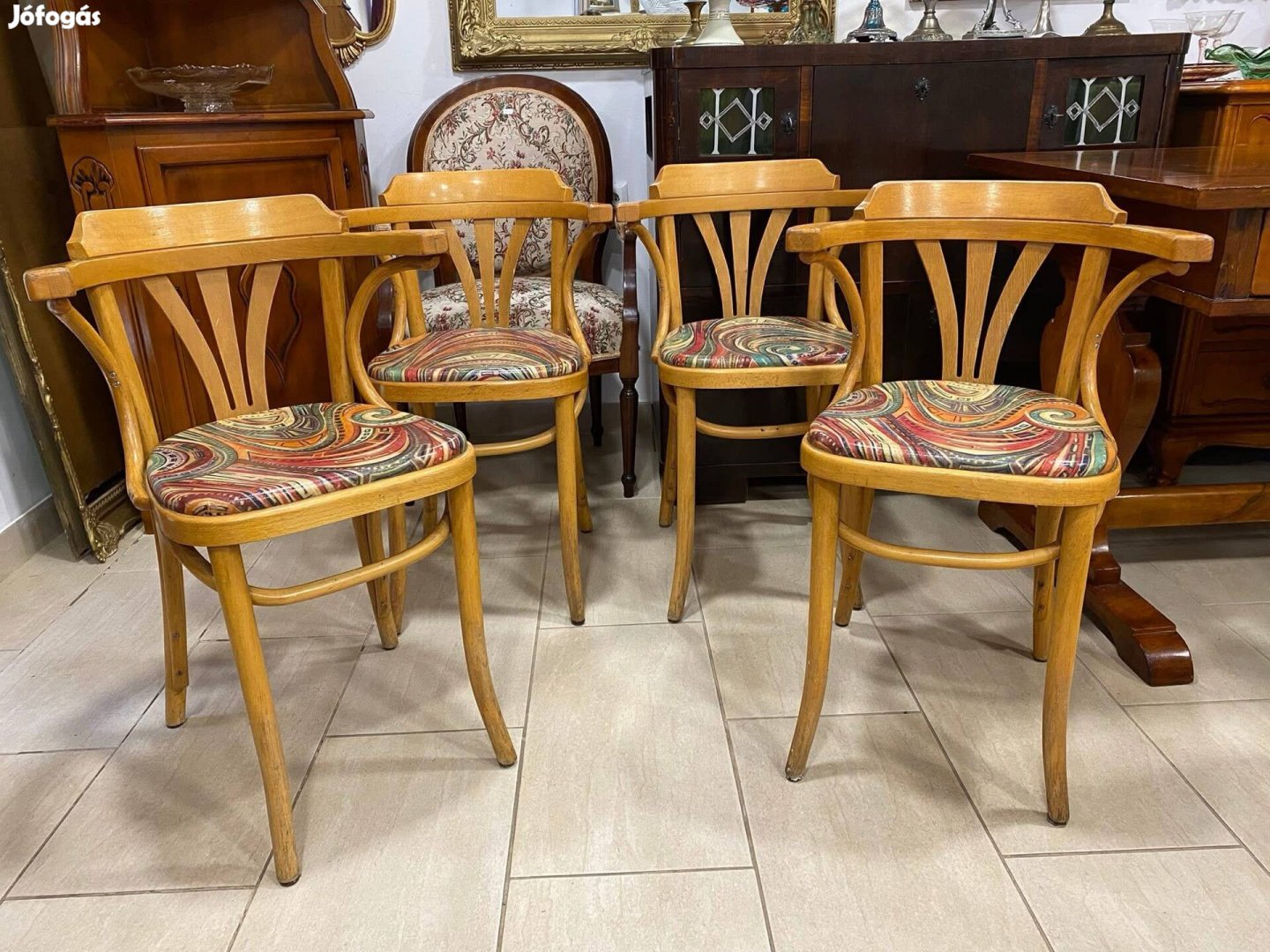 Thonet stílusú karfás szék 4 db