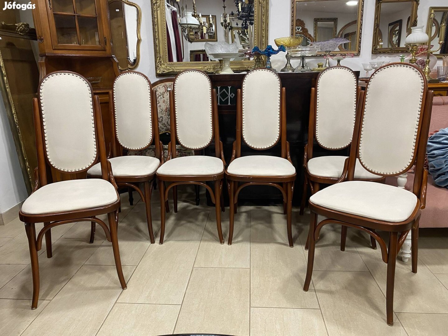 Thonet stílusú magas támlás étkezőszék 6 db