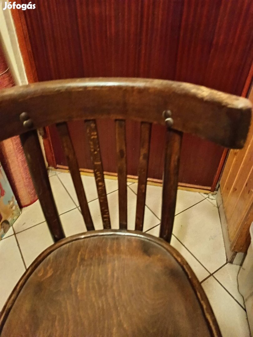 Thonet szék korának megfelelő erősitett állapotban