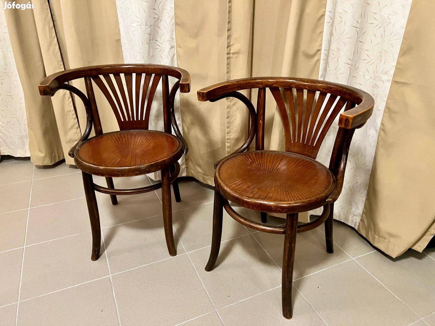 Thonet székek párban